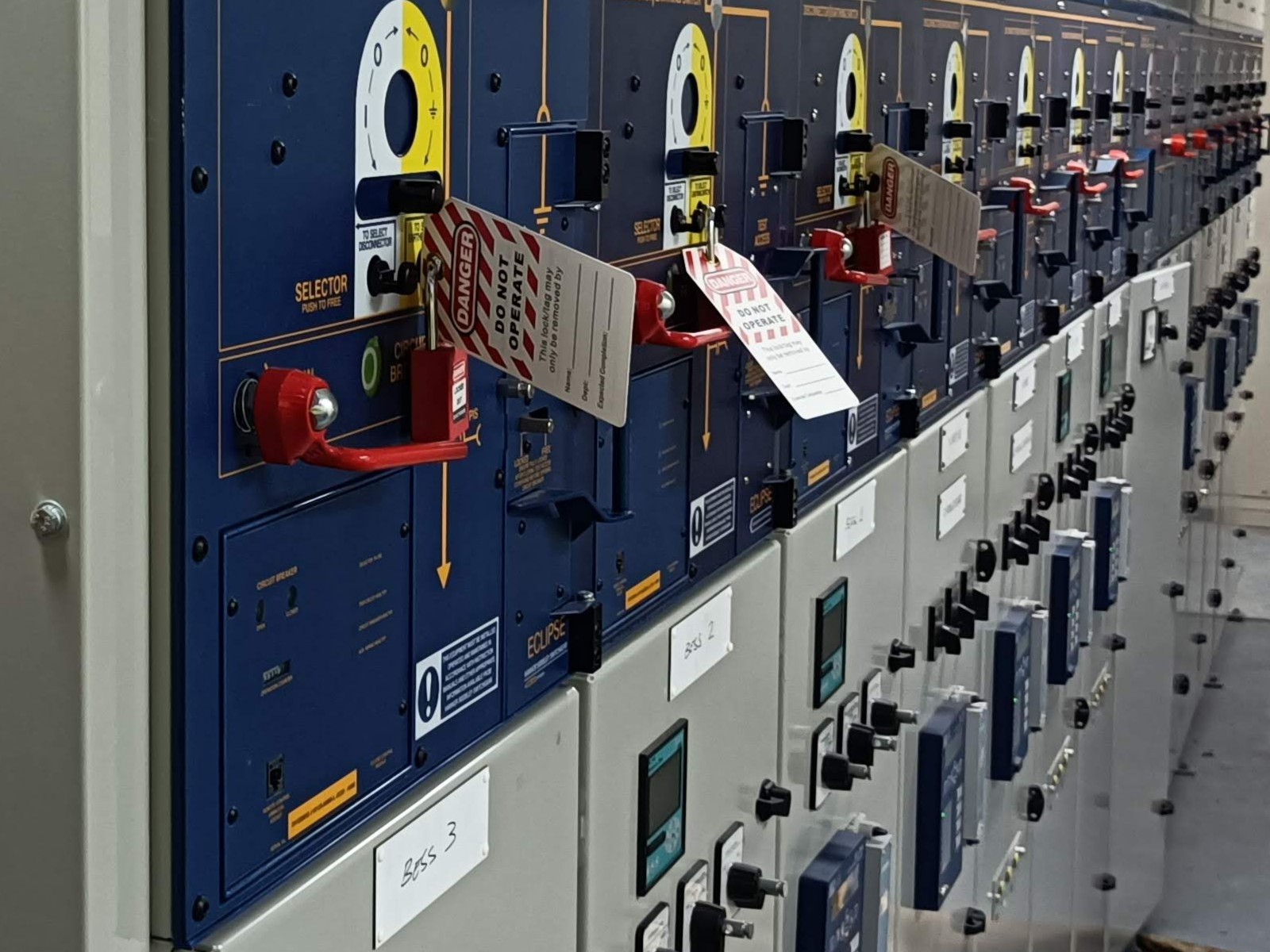 11kv swithboard tagged out for access
